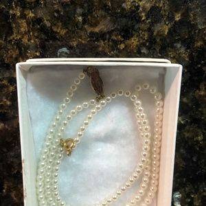 WHITE PEARL NECKLACE & BRACELET SET